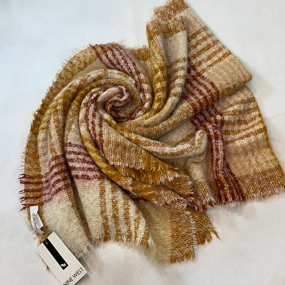 Nine‎ West warm scarf in color spice wide and long - Picture 1 of 5
